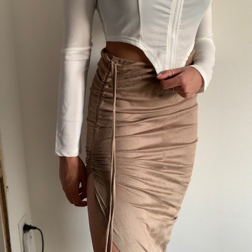 BNWT Adjustable Slit Suede Skirt